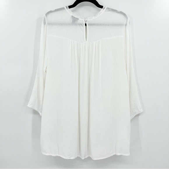 Torrid White Crinkle Gauze Embroidered Blouse Top 1X - Picture 4 of 13